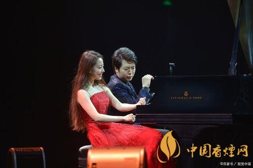 郎朗宣布妻子吉娜懷孕喜訊 終于迎來(lái)愛(ài)情的結(jié)晶！