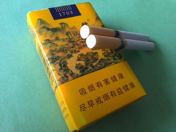 鉆石避暑山莊煙多少錢一盒 軟鉆石(避暑山莊1703)煙價(jià)格60元/包