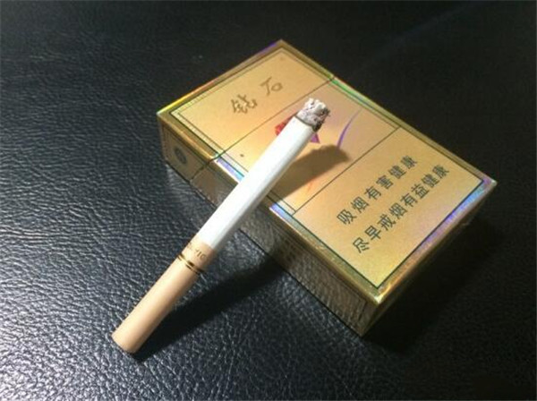 金鉆石煙多少錢一包 金鉆石香煙價格20元/包