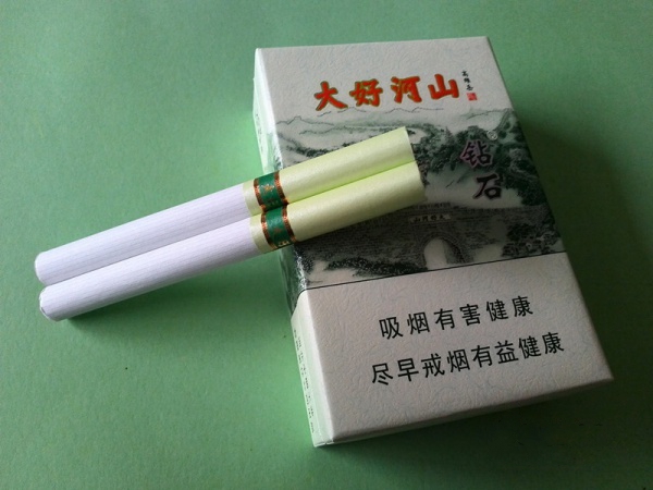 綠鉆石煙價格表和圖片 綠鉆石煙(大好河山)多少錢一包